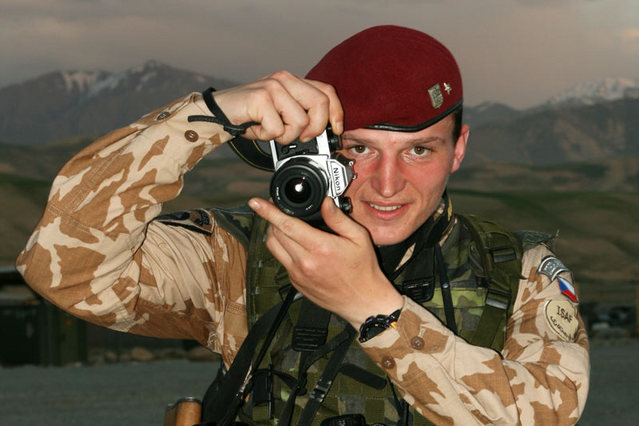 Digitální fotografie: Od vojenských tajemství k revoluci v každé kapse