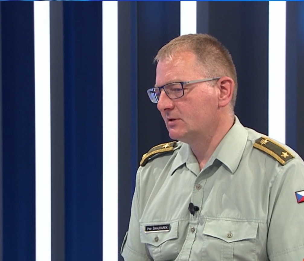 Generál Petr Šnajdárek bude hostem pořadu K věci