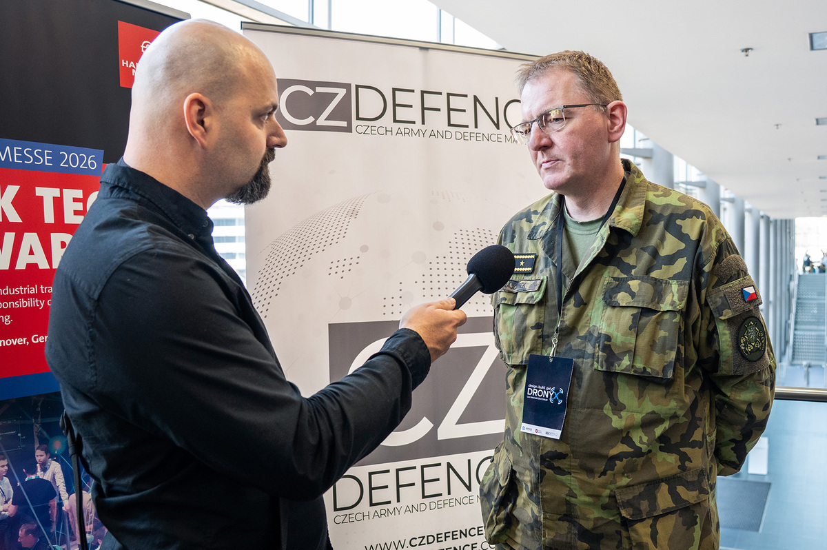 Generál Šnajdárek pro CZ DEFENCE: Nesmíme ztratit tempo. 