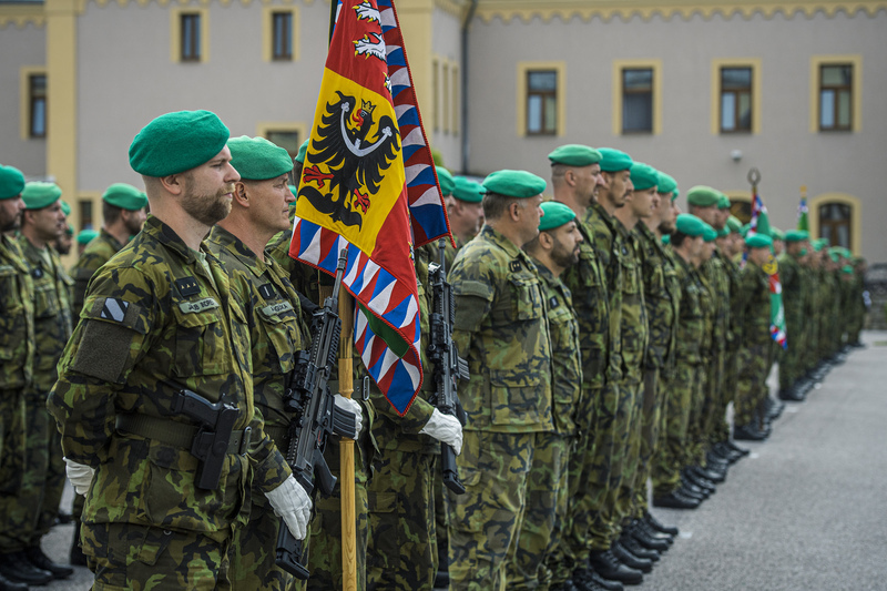 Spojovací vojsko hlásí další úspěch v náboru. Plně obsadilo posádky v Přáslavicích i Liberci