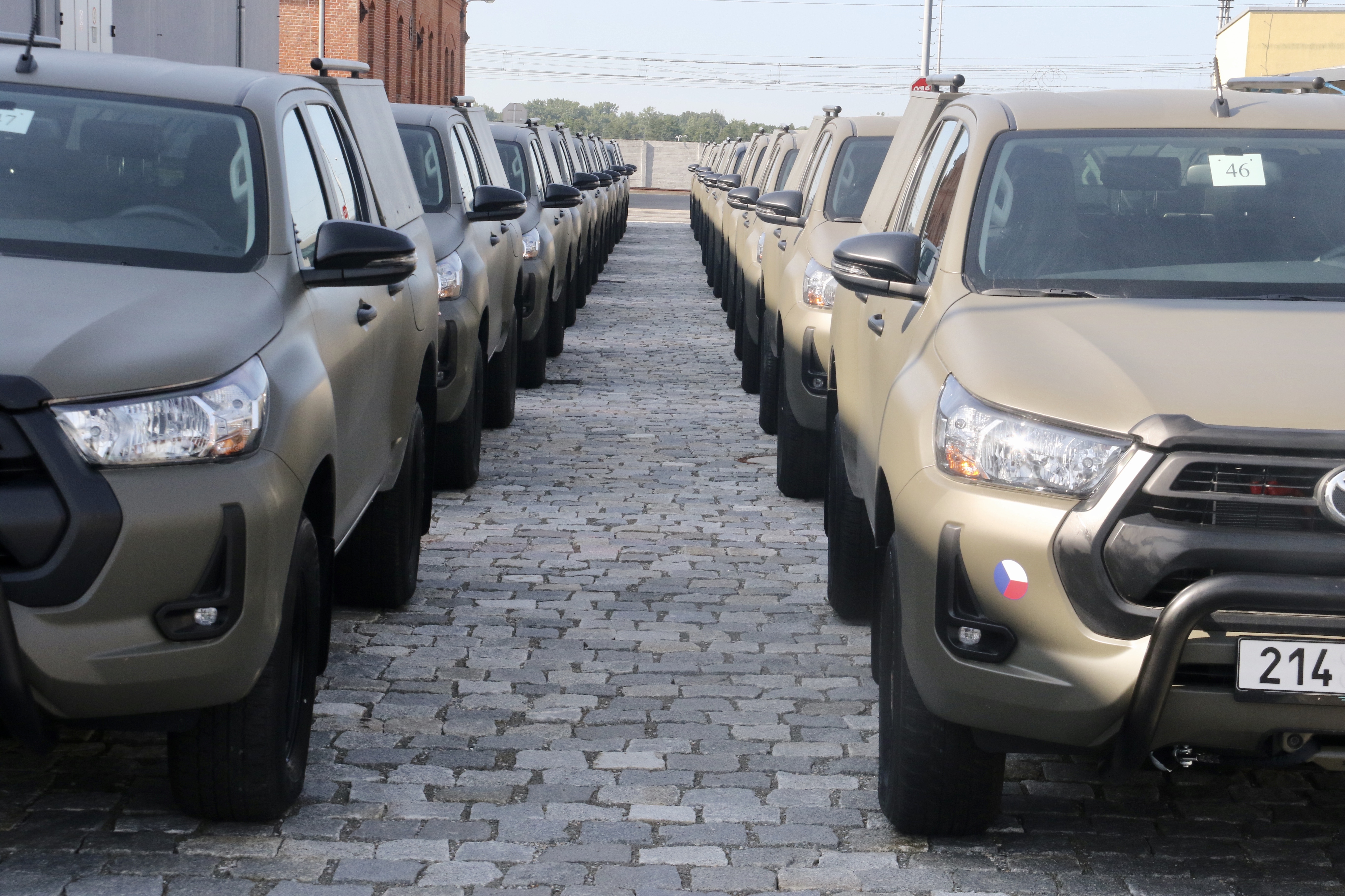 Nabídka vozů Volvo a bezpečnost vojenských objektů: dvě odlišné agendy resortu obrany