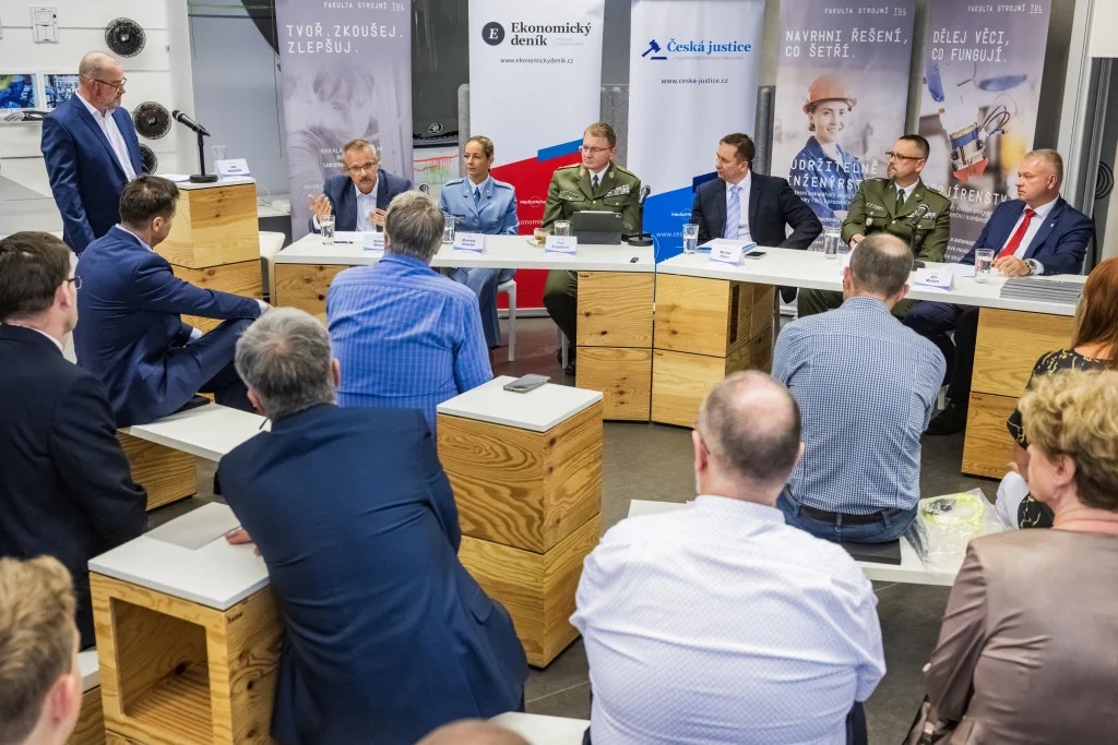 Nová éra inteligence: člověk, stroje, kvantum