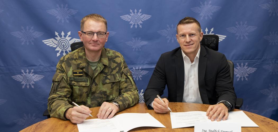 Ministerstvo obrany podepsalo se společností O2 memorandum o spolupráci v oblasti mobilních privátních sítí. Technologie pomůže armádě, záchranářům i krizovému řízení