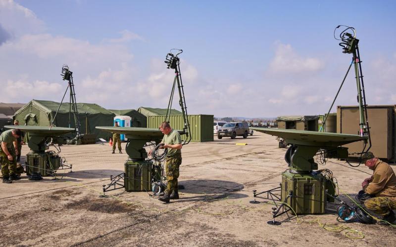 Od kompasu k dronům: jak se změnily technologické dovednosti vojáků od roku 1993 do roku 2026