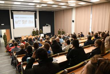 Fakulta vojenských technologií hlásí rekordní počet zájemců o studium