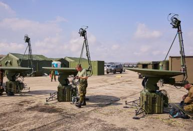 Od kompasu k dronům: jak se změnily technologické dovednosti vojáků od roku 1993 do roku 2026