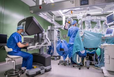 Dva lékaři ÚVN v TOP 50 časopisu Forbes. Telechirurgie a telemedicína s podporou spojovacího vojska.