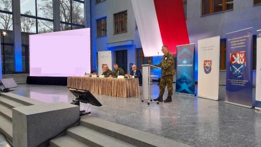 Generál Petr Šnajdárek přednesl projev o moderních technologiích a bezpečnosti na 5. vyzbrojovací konferenci