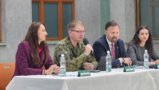 Tisková konference k IDET 2025: Armáda propojuje budoucnost – spojovací vojsko hraje klíčovou roli