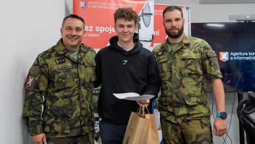 Agentura KIS přivítala prvního studenta stipendijního programu pro středoškoláky – inspirace pro další mladé napříč republikou