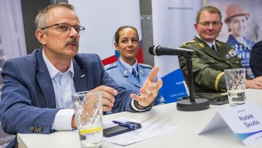 Vrátí armáda Česku technologickou a průmyslovou sílu?