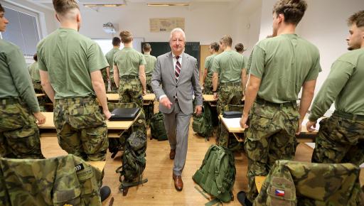 Sokolov připravuje novou generaci spojařů. Vojenské lyceum otevírá dveře k technologiím budoucnosti